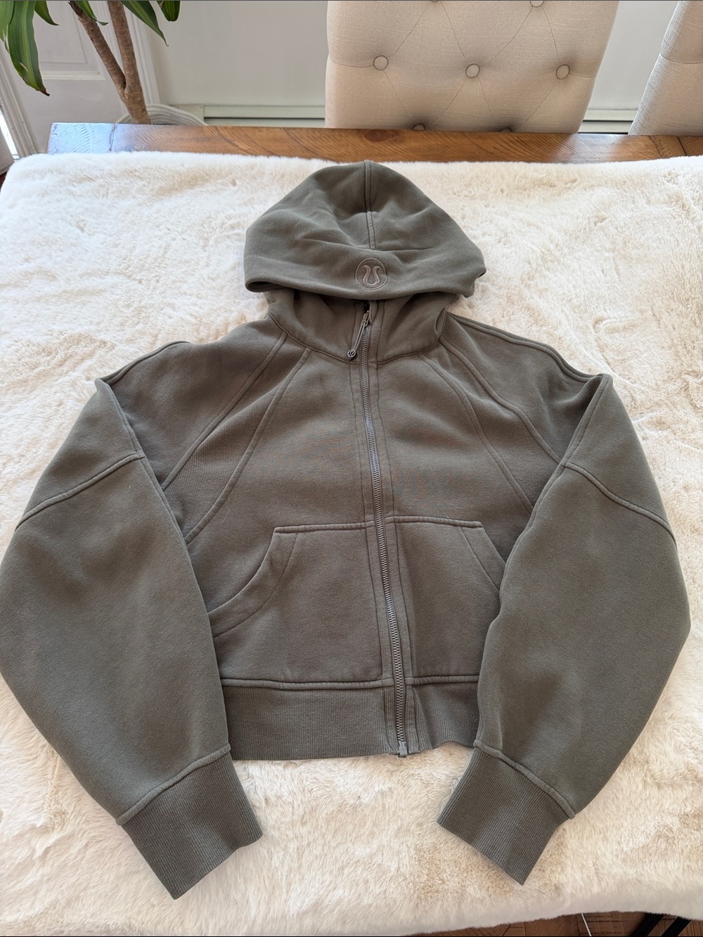 lululemon athletica Olive Green Full Zip-Up Scuba